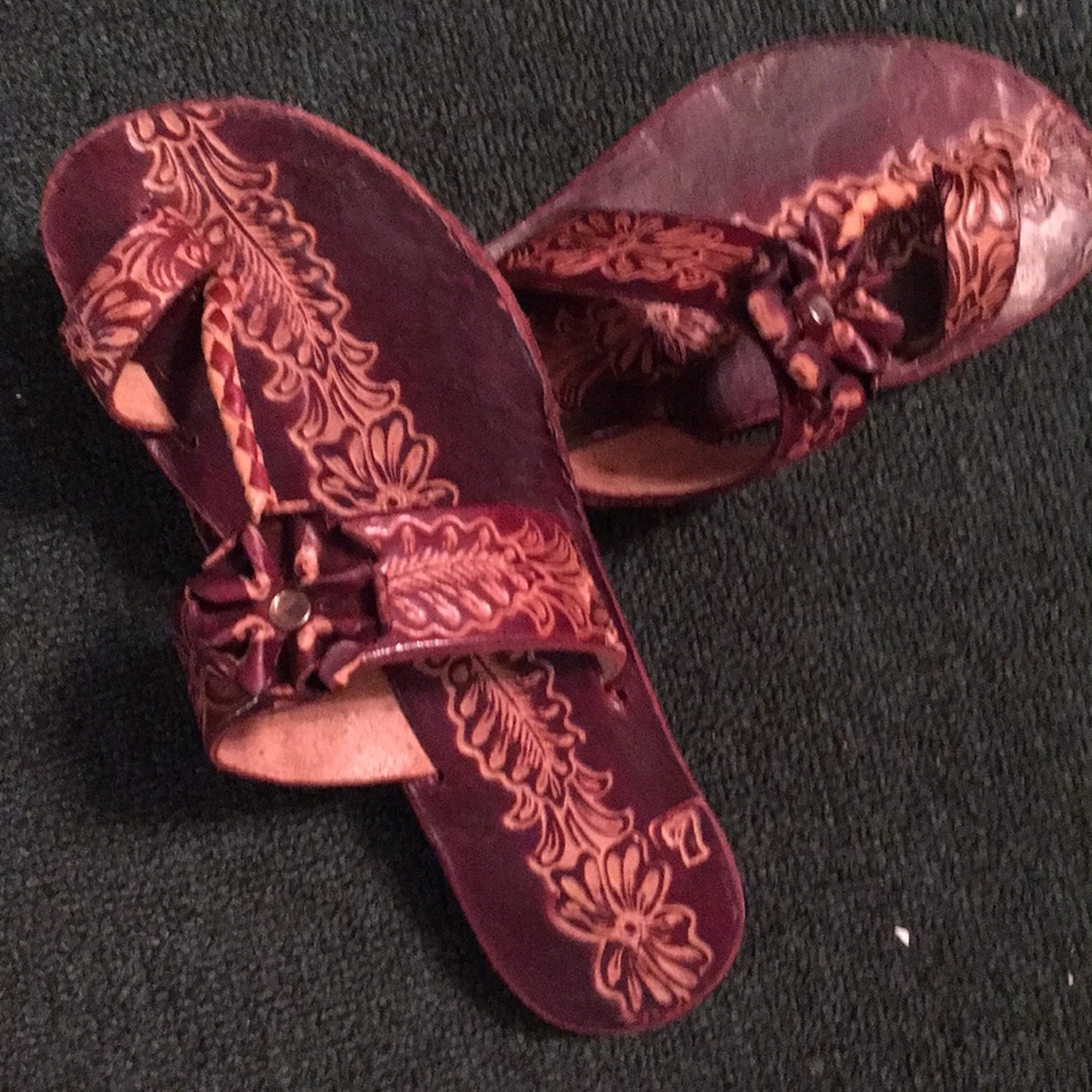 Sandals - Picture 4 of 4